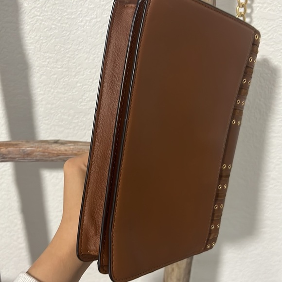 Michael kors crossbody tan bag, excellent condition - Picture 5 of 6